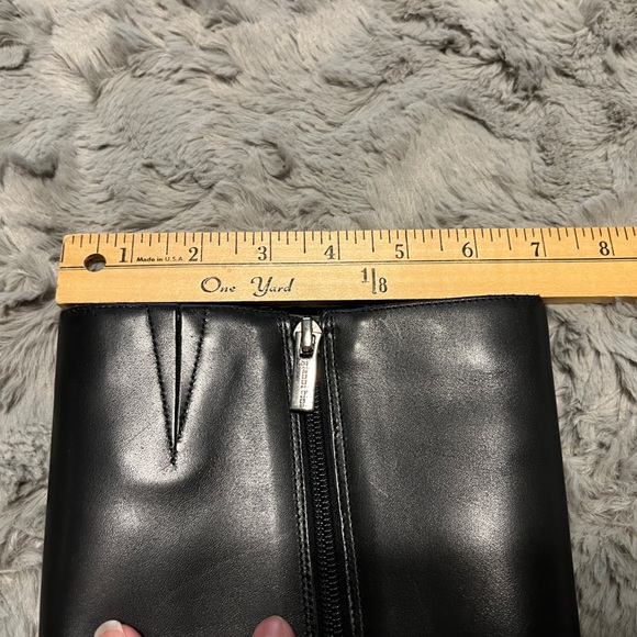 Black Leather Knee Boots - size 6 - Picture 9 of 10